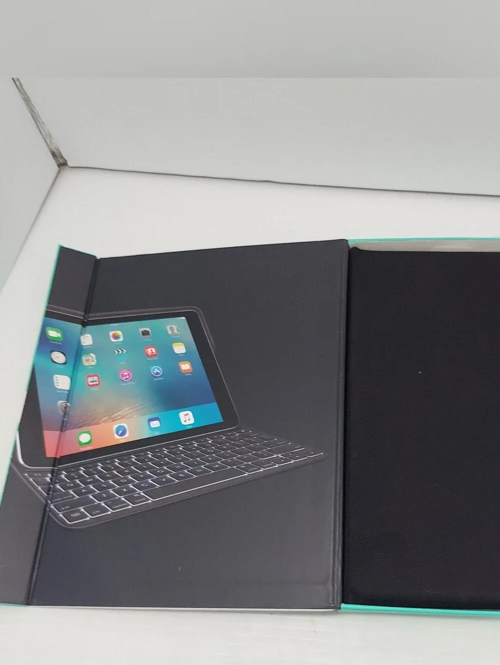 Logitech CREATE Backlit Keyboard Case for iPad Pro - Black